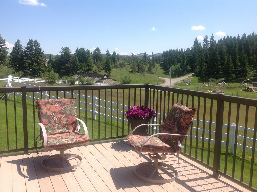 Burmis Bed And Bales Bed & Breakfast Bellevue Екстериор снимка