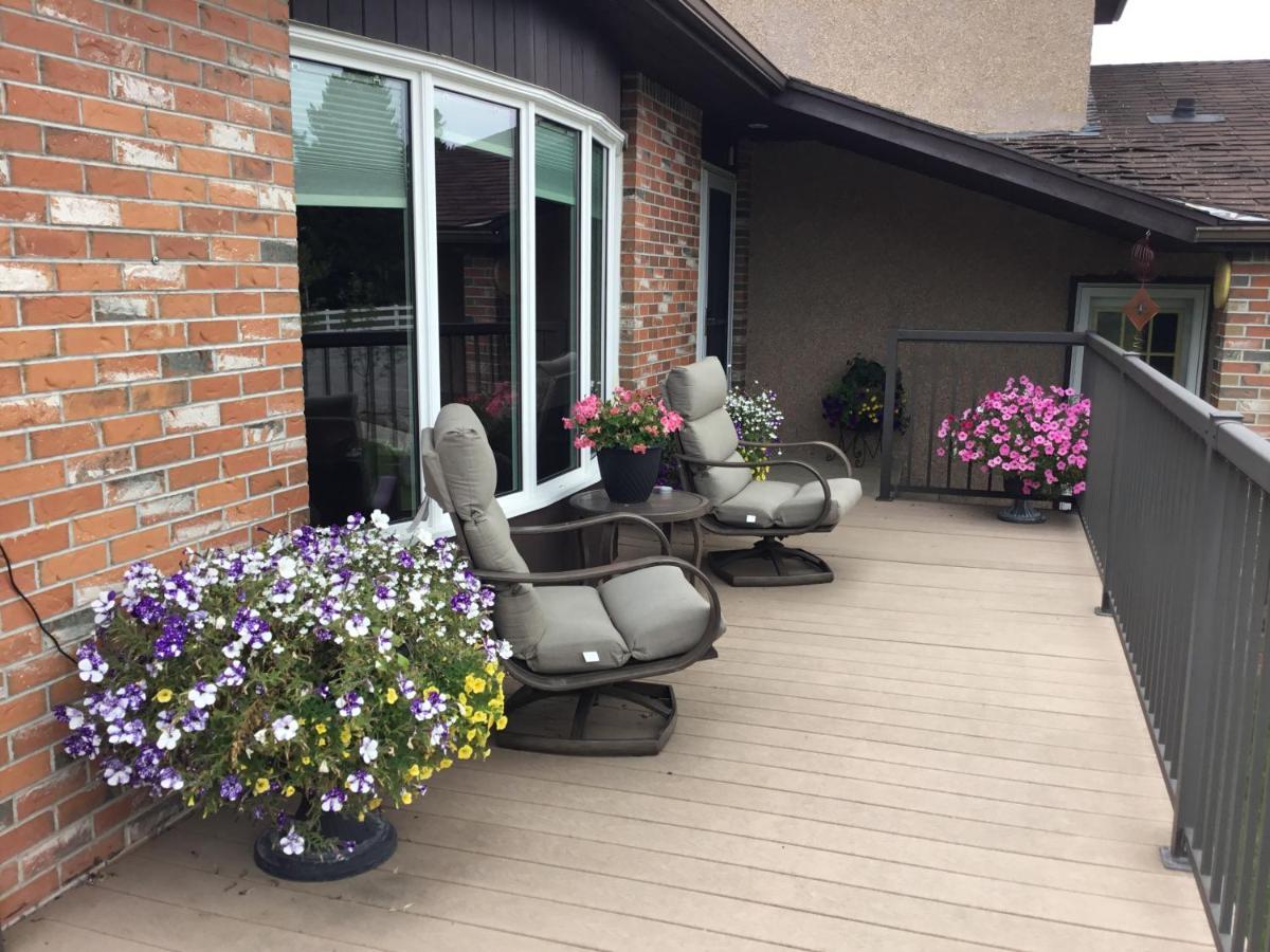 Burmis Bed And Bales Bed & Breakfast Bellevue Екстериор снимка